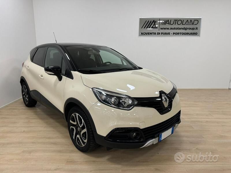 Beige Usata 2017 Renault Captur SUV | 12.500 € (Buon prezzo) - Immagine 1/4