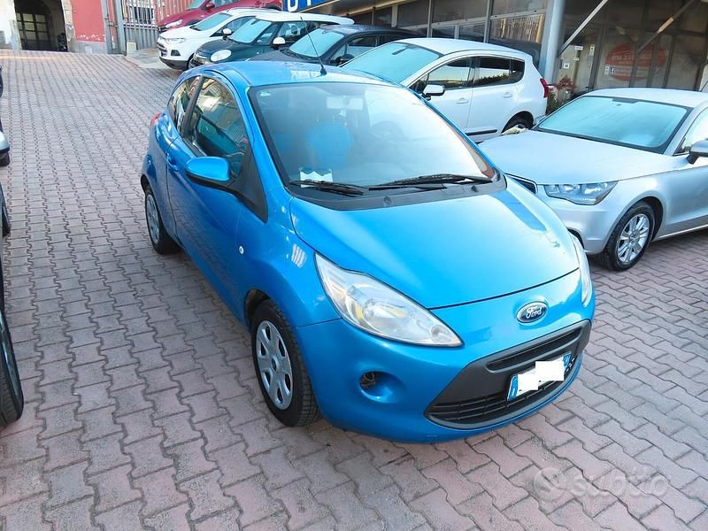 Blu Usata 2010 Ford Ka Due volumi | 3999 € (Buon prezzo) - Immagine 1/4
