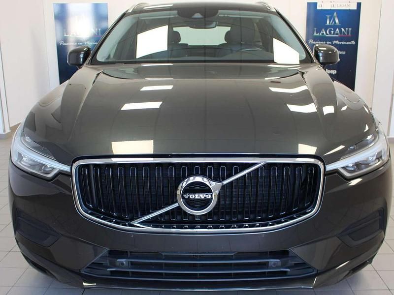 Usata Volvo XC60 Momentum 150 CV (110 kW) 2020 Grigio SUV