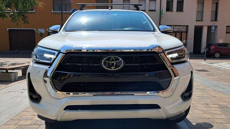 Usata 2021 Toyota HiLux Executive Pick-up | 41.500 € (Molto cara) - Immagine 1/4