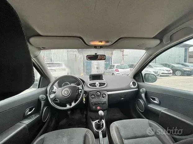Usata Renault Clio 75 CV (55 kW) 2010 Nero