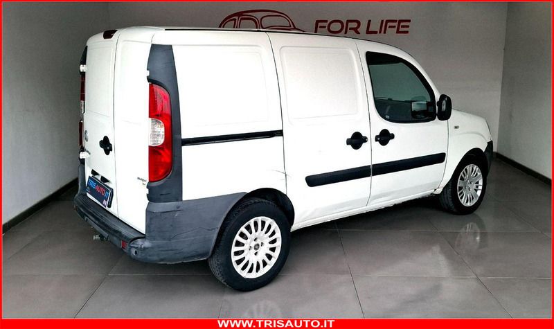 Usata Fiat Doblò 105 CV (77 kW) 2006 Monovolume
