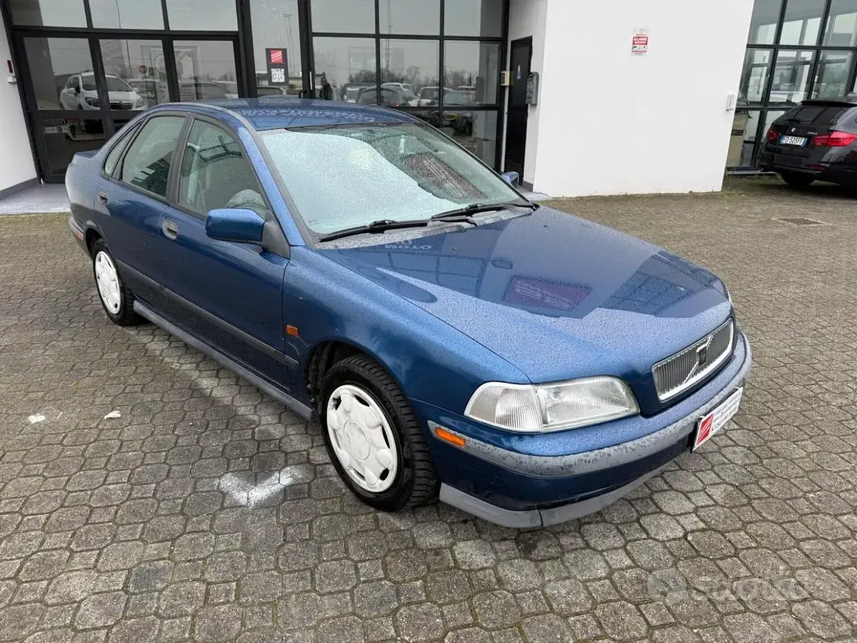 Usata Volvo S40 90 CV (66 kW) 1997 Blu Berlina