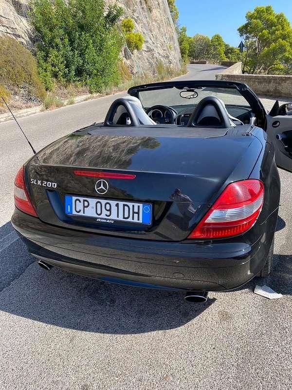 Usata Mercedes SLK200 163 CV (119 kW) 2004 Nero Cabrio