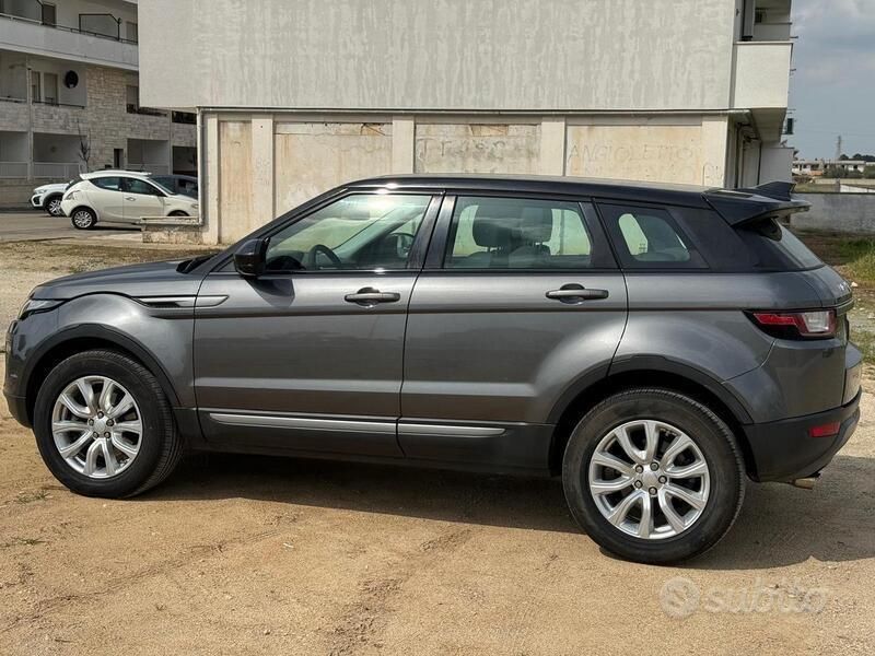 Usata Land Rover Range Rover evoque 150 CV (110 kW) 2016 Grigio SUV