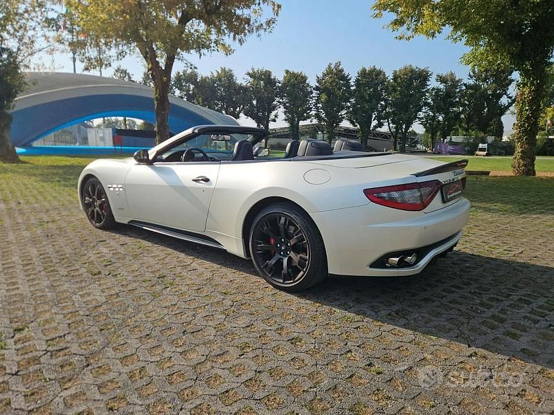 Usata Maserati GranCabrio 460 CV (338 kW) 2016 Bianco Cabrio