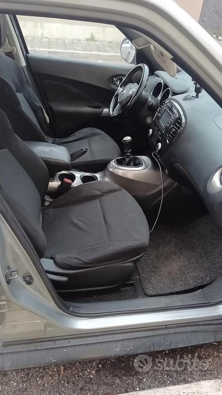 Usata Nissan Juke Acenta 109 CV (80 kW) 2012 Grigio SUV