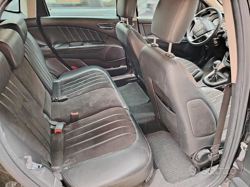 Usata Lancia Delta 190 CV (139 kW) 2008 Nero Utilitaria