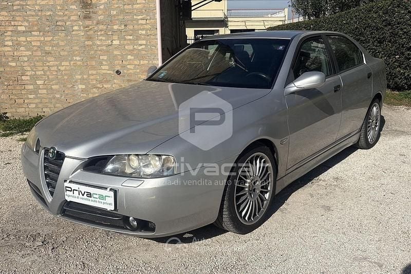 Usata Alfa Romeo 166 Exclusive 185 CV (136 kW) 2006 Gray Berlina