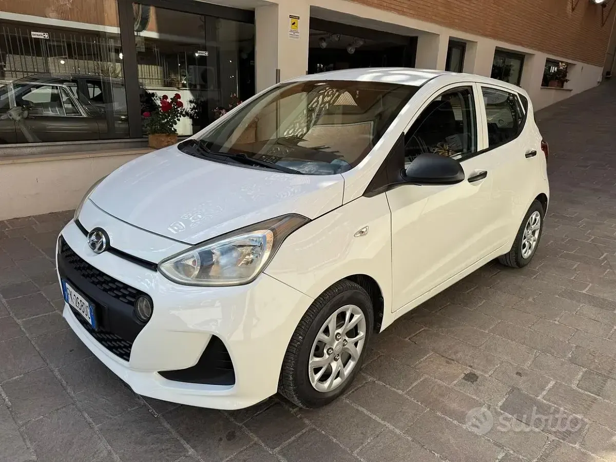 Usata Hyundai i10 Classic 65 CV (47 kW) 2018 Bianco Utilitaria