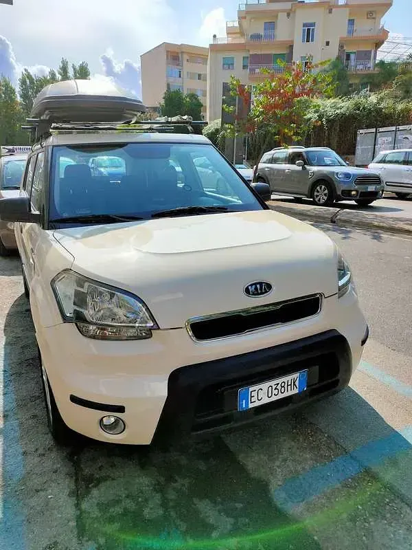Usata Kia Soul 126 CV (92 kW) 2010 Beige SUV