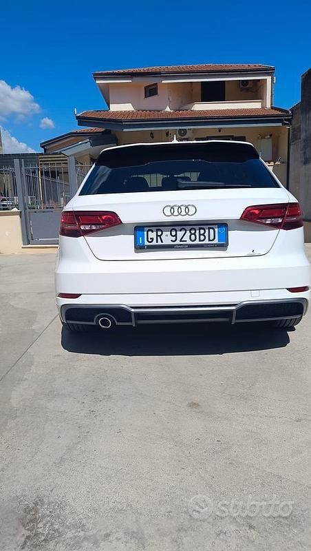 Usata Audi A3 S-Line 116 CV (85 kW) 2017 Bianco Berlina