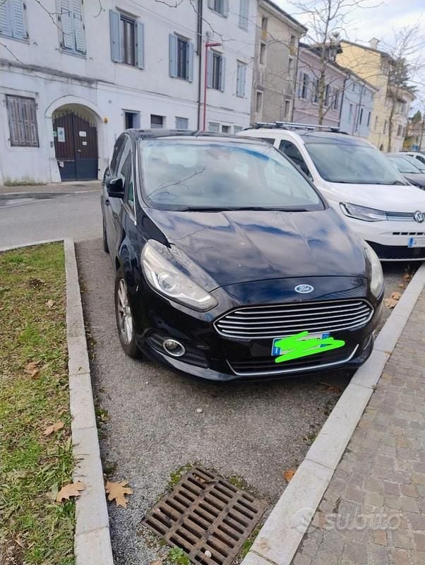 Usata Ford S-MAX S 200 CV (147 kW) 2016 Nero Monovolume