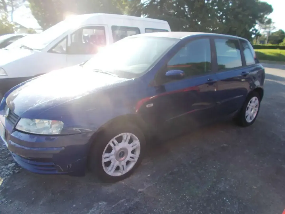 Usata Fiat Stilo Dynamic 116 CV (85 kW) 2005 Blu/azzurro Berlina