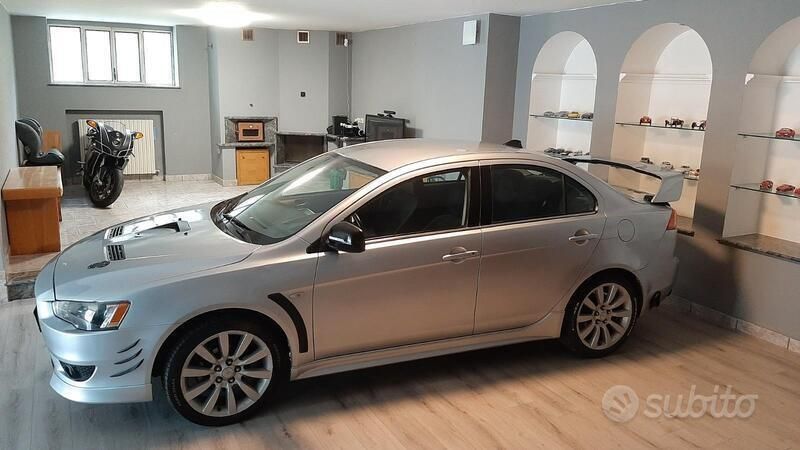 Usata Mitsubishi Lancer 2010 Grigio Berlina
