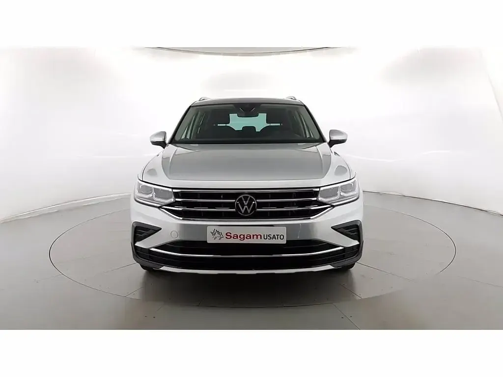 Usata VW Tiguan Elegance 150 CV (110 kW) 2023 Argento riflesso SUV