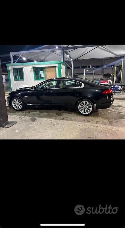 Usata Jaguar XF 190 CV (139 kW) 2012 Blu Berlina