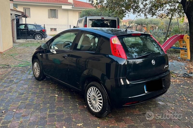 Usata Fiat Grande Punto Active 2006 Nero Utilitaria