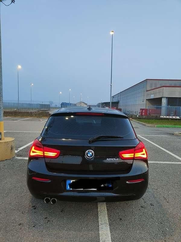 Usata BMW 120 Advantage 190 CV (139 kW) 2016 Nero Utilitaria