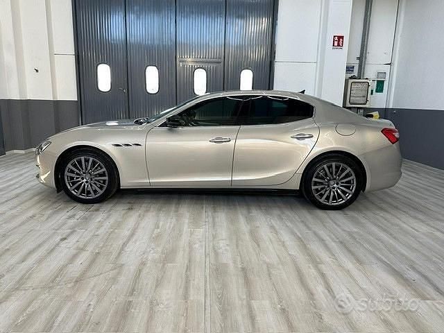 Usata Maserati Ghibli GranLusso 430 CV (316 kW) 2018 Grigio Berlina