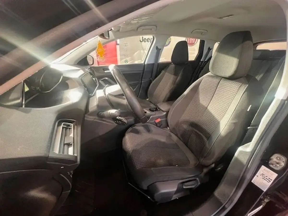 Usata Peugeot 308 Active 131 CV (96 kW) 2019 Nero Station wagon