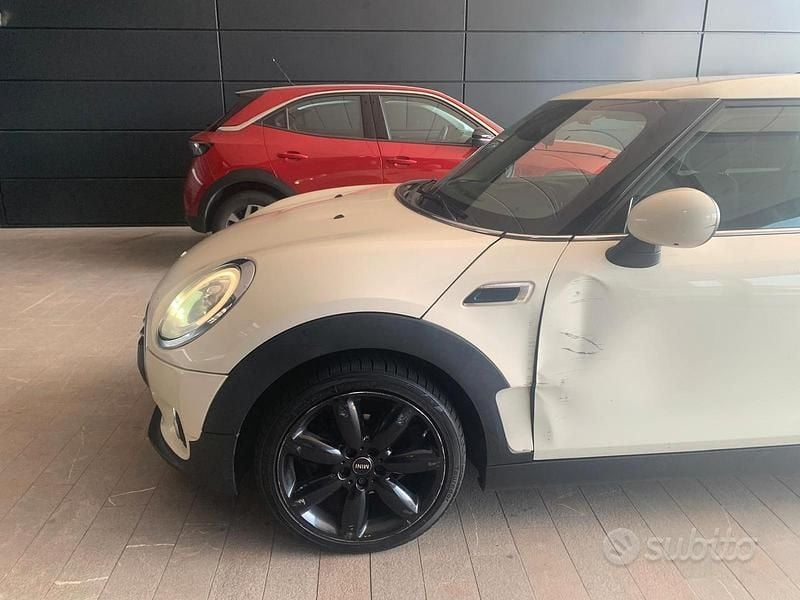 Usata Mini Clubman 116 CV (85 kW) 2016 Bianco Station wagon