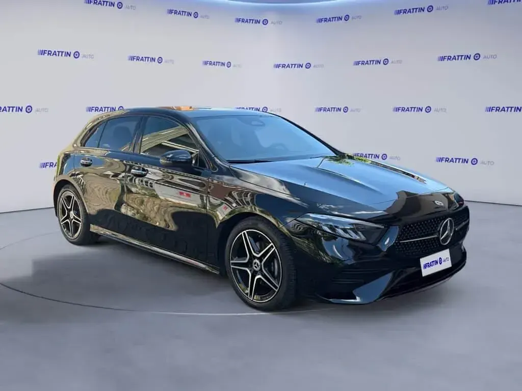 Usata Mercedes A180 Advanced Plus 136 CV (100 kW) 2025 Argento Utilitaria