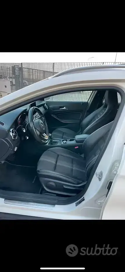 Usata Mercedes GLA200 136 CV (100 kW) 2017 Bianco SUV