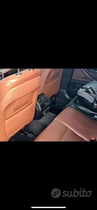 Usata BMW 520 190 CV (139 kW) 2015 Nero Station wagon