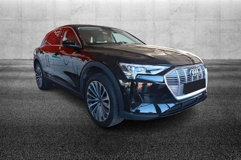 Usata Audi e-tron 158 kW (215 CV) 2022 Nero SUV