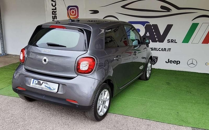 Usata Smart ForFour Passion 90 CV (66 kW) 2019 Grigio Utilitaria