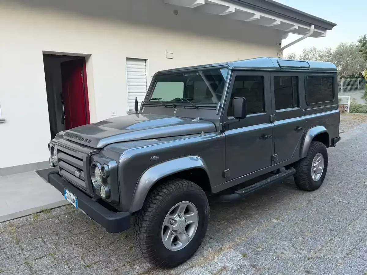 Usata Land Rover Defender 86 CV (63 kW) 2008 Grigio SUV