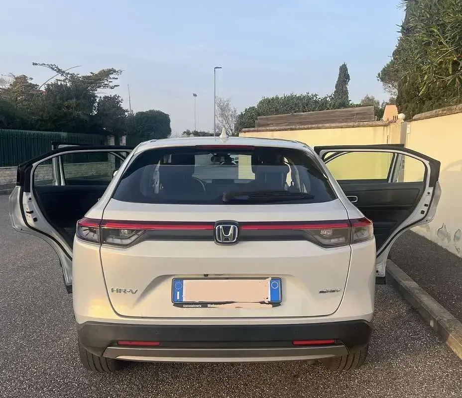 Usata Honda HR-V Elegance 131 CV (96 kW) 2024 Bianco SUV