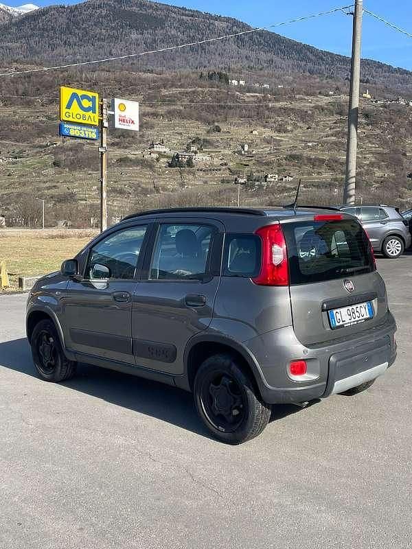 Usata Fiat Panda 4x4 86 CV (63 kW) 2022 Grigio Utilitaria