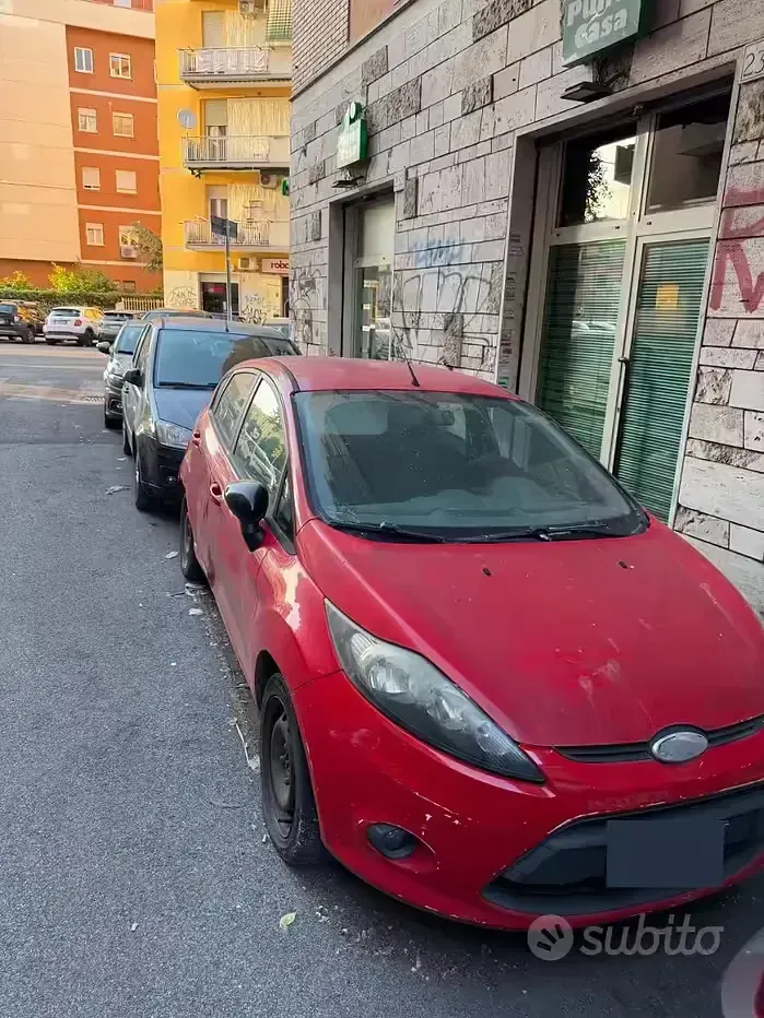 Usata Ford Fiesta 96 CV (70 kW) 2009 Rosso Berlina
