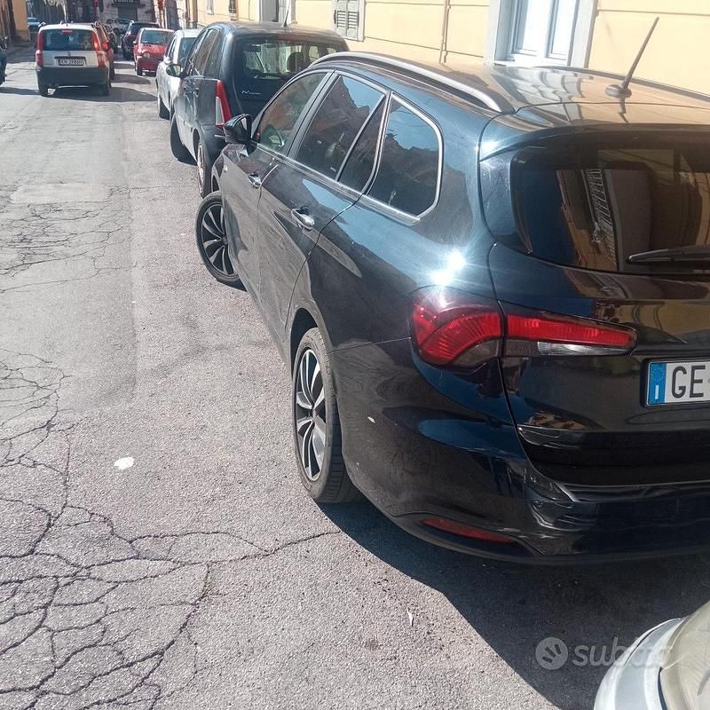Usata Fiat Tipo S 131 CV (96 kW) 2021 Nero Berlina