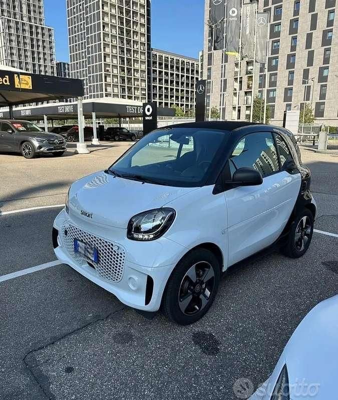 Usata Smart ForTwo Coupé Passion 41 kW (56 CV) 2022 Utilitaria