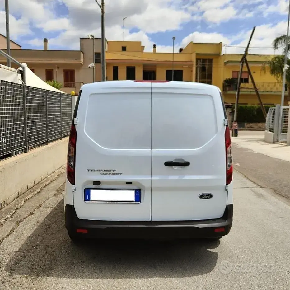 Usata Ford Transit Connect Trend 101 CV (74 kW) 2021 Bianco Monovolume