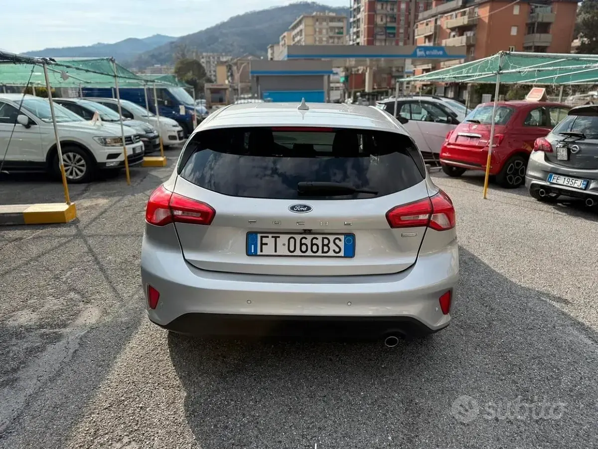 Usata Ford Focus Titanium 125 CV (91 kW) 2018 Grigio Berlina
