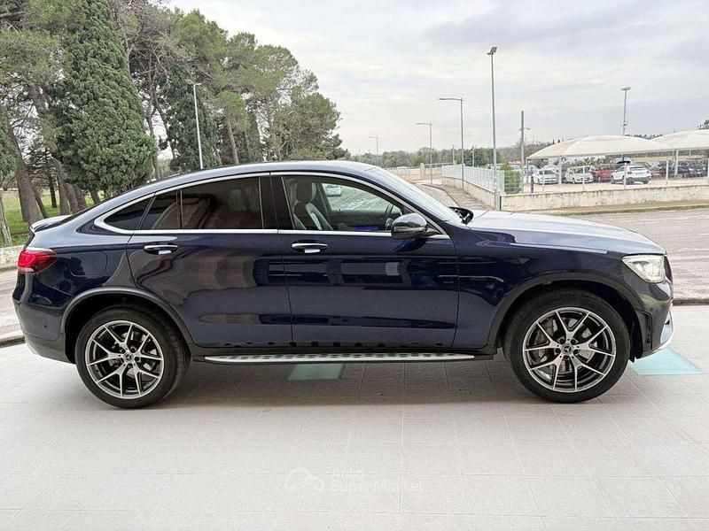 Usata Mercedes GLC450 Premium Plus 194 CV (142 kW) 2021 Blu Coupé
