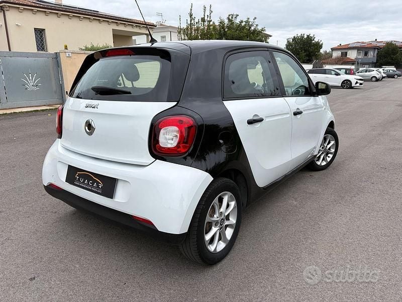 Usata Smart ForFour Passion 71 CV (52 kW) 2019 Bianco Utilitaria