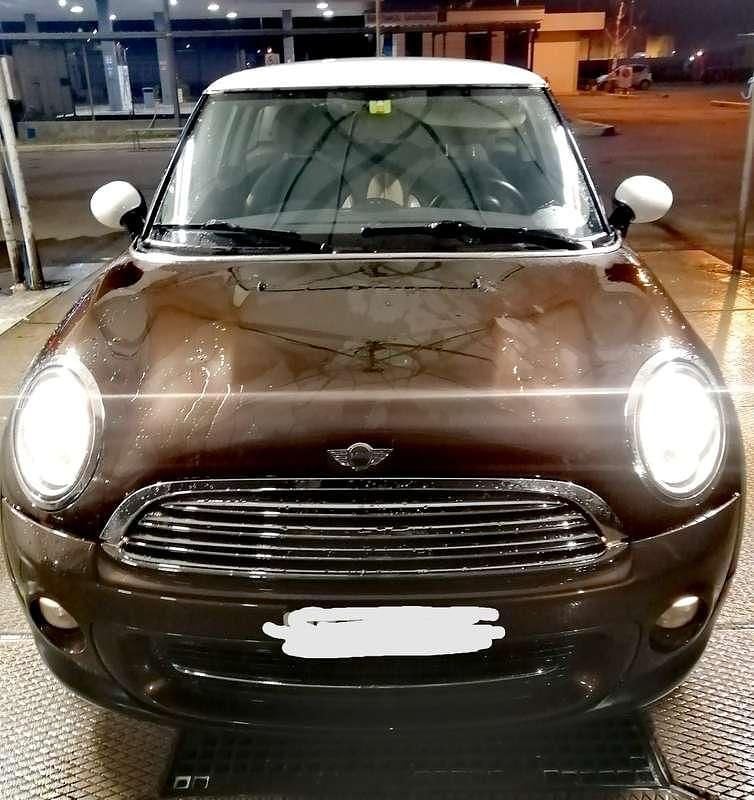 Usata Mini Cooper 116 CV (85 kW) 2011 Marrone Utilitaria