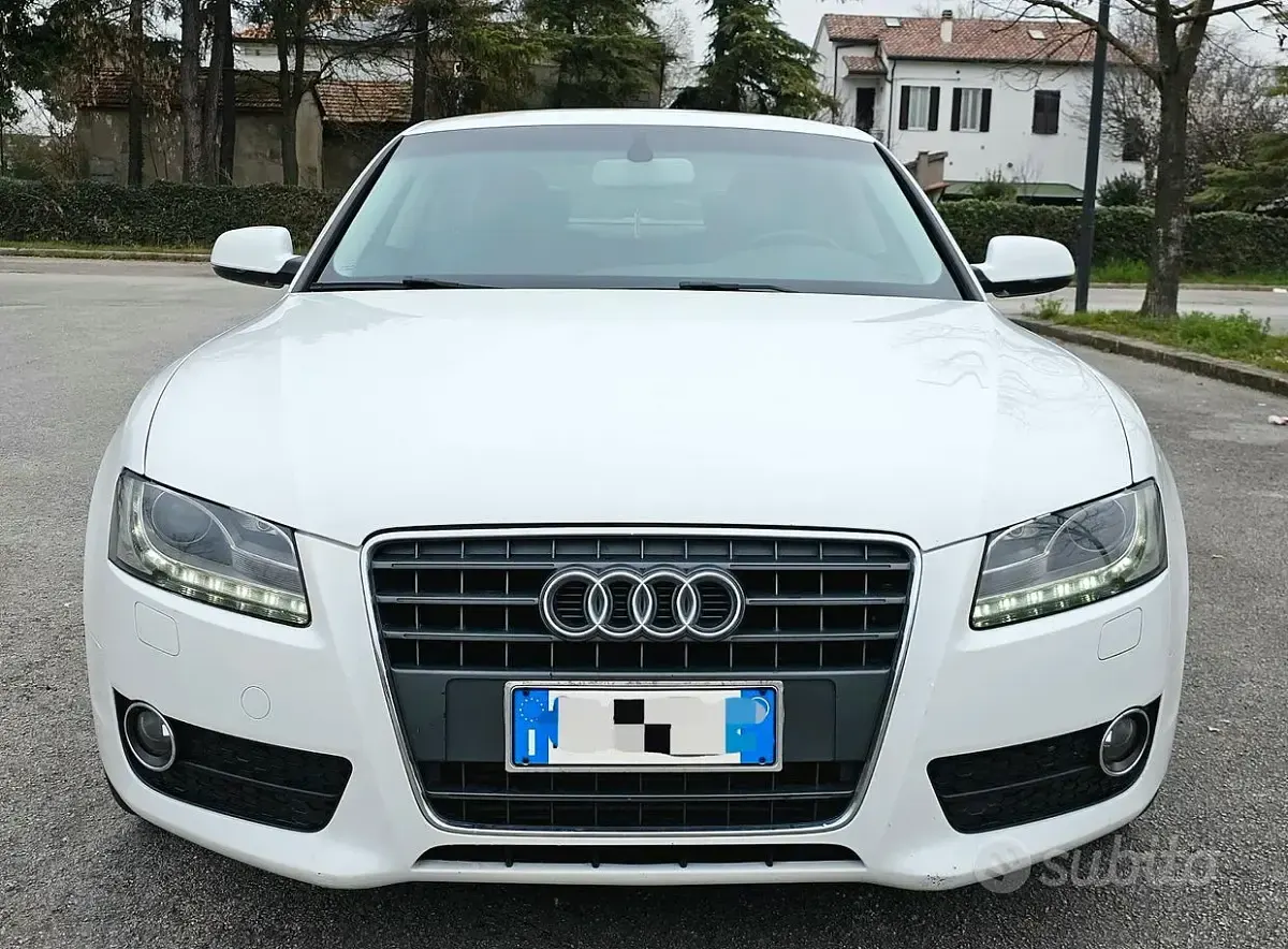 Usata Audi A5 Ambition 190 CV (139 kW) 2010 Bianco Coupé