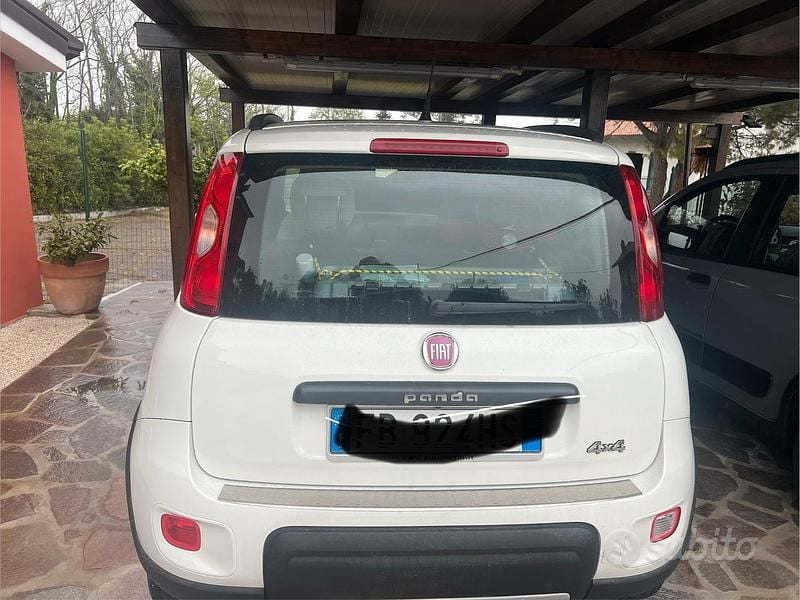 Usata Fiat Panda 4x4 S 95 CV (69 kW) 2016 Bianco Utilitaria