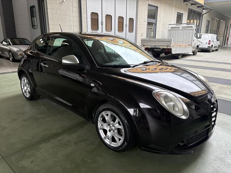 Usata Alfa Romeo MiTo Distinctive 95 CV (69 kW) 2012 Nero Utilitaria