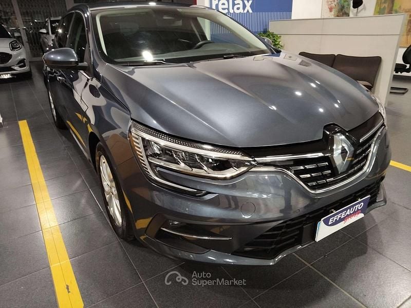 Usata Renault Mégane IV 91 CV (66 kW) 2021 Gray Berlina