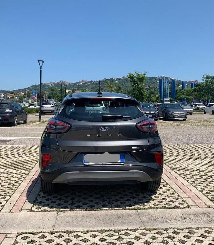 Usata Ford Puma Titanium 125 CV (91 kW) 2023 Grigio SUV
