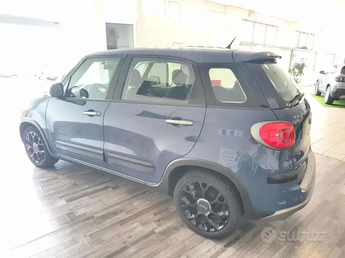 Usata Fiat 500L Cross 95 CV (69 kW) 2018 Bluazzurro Monovolume