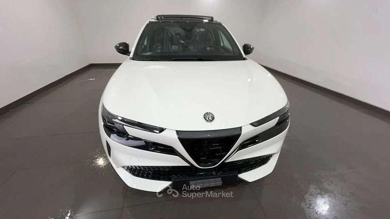Nuova Alfa Romeo Junior Edizione Speciale 145 CV (106 kW) 2025 Bianco SUV