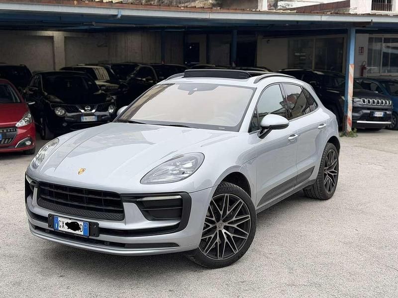 Usata Porsche Macan 265 CV (194 kW) 2024 Argento SUV
